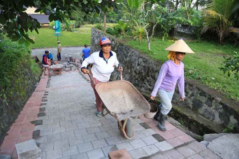 Program Padat Karya di Bali musim pademi Covid-19