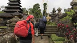 Pendaki Gunung Agung dan Pemedek ke Pura Pasar Agung Kini Wajib Registrasi