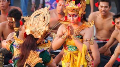 Budaya dan Tradisi di Bali yang Jadi Daya Tarik Wisatawan, Apa saja itu?