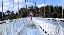 Jembatan Kaca Gianyar Bali Bisa Menampung Beban 40 Ton