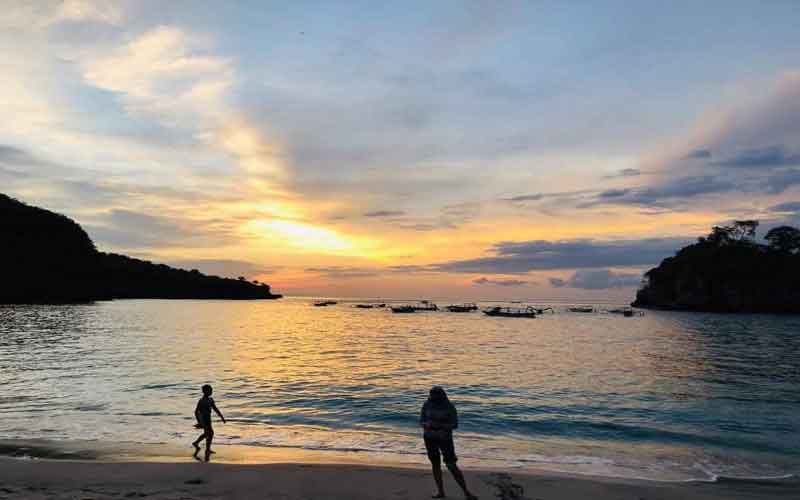 Tempat Lihat Sunset Nusa Penida Yang Mempesona