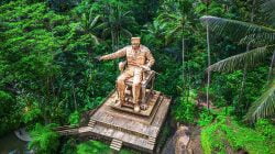 Uniknya Patung Bung Karno dari Anyaman Bambu di Bali