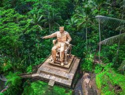 Uniknya Patung Bung Karno dari Anyaman Bambu di Bali