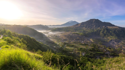 Pinggan Sunrise Spot – Negeri di Atas Awan di Jantung Bali