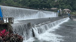 Air Terjun Tukad Unda: Pesona Tirai Alam di Tengah Klungkung