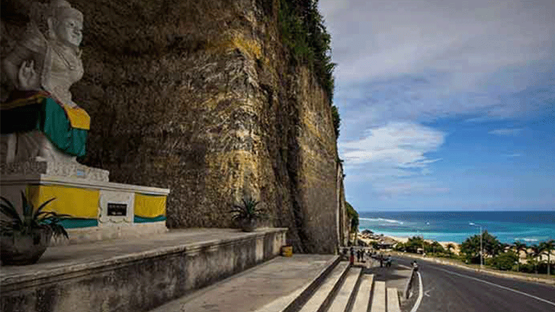 Daya Tarik Pantai Pandawa Bali