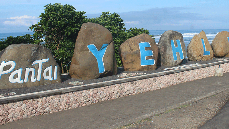 Pantai Yeh Leh Bali