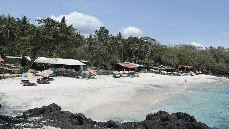 Pesona Pantai Bias Tugel