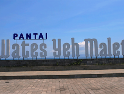 Pantai Yeh Malet: Ketika Hitamnya Pasir Bertemu Tenangnya Laut Bali Timur