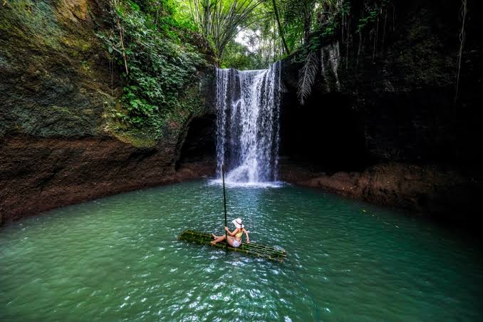 Air Terjun Suwat Bali